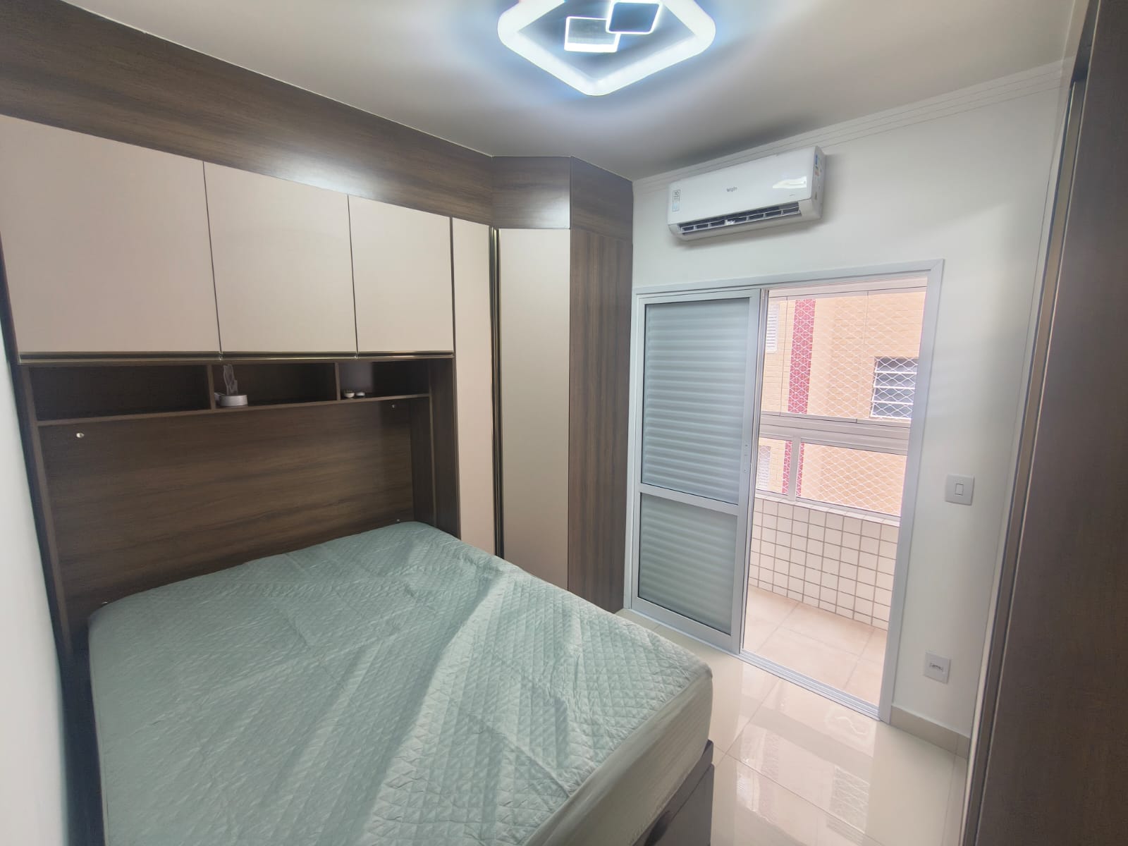 Quarto com ar-condicionado